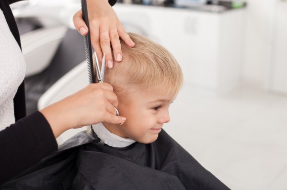 Salon de coiffure spécialiste des coupes pour petit garçon Cosne-d'Allier 